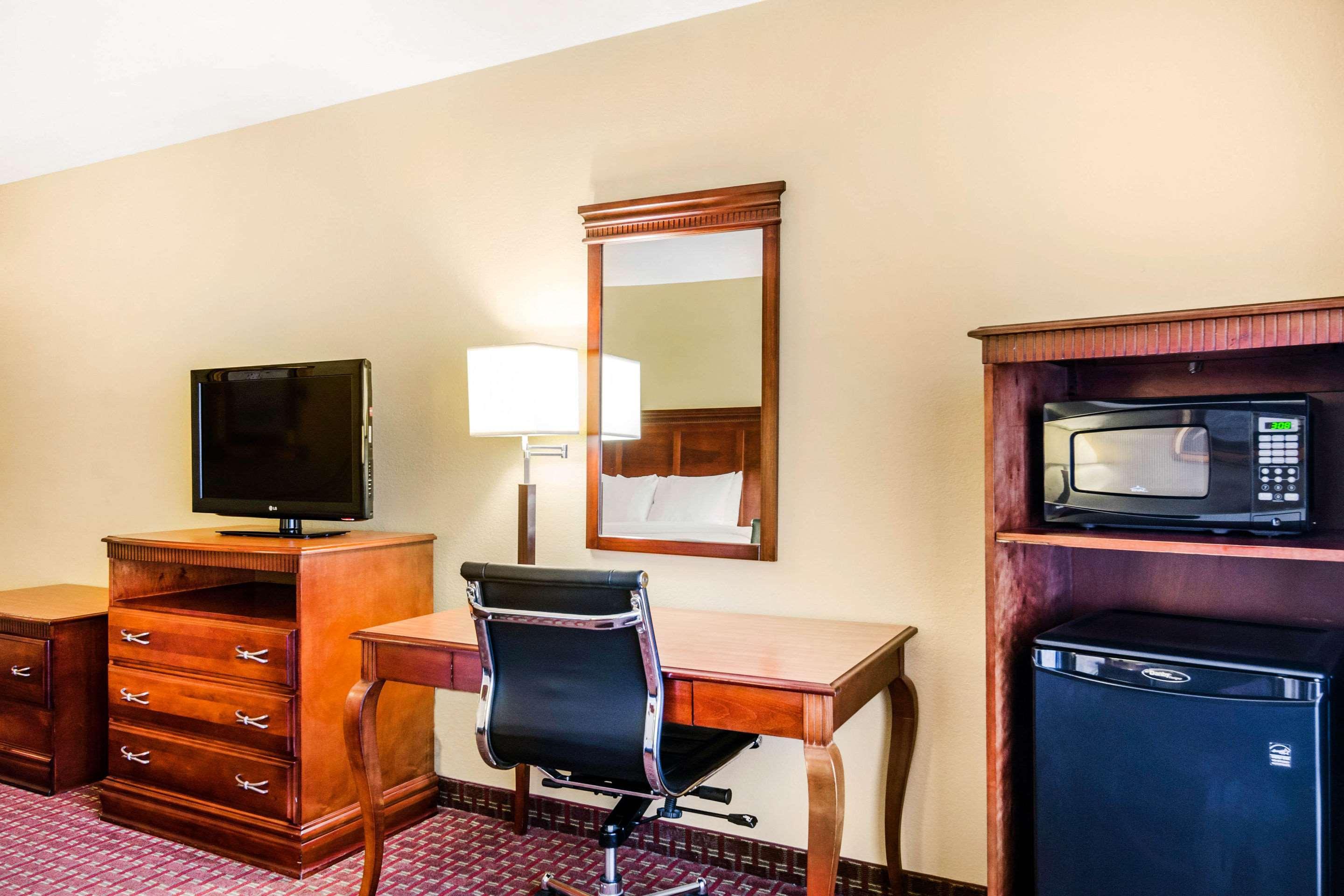 Quality Inn & Suites Carthage Luaran gambar