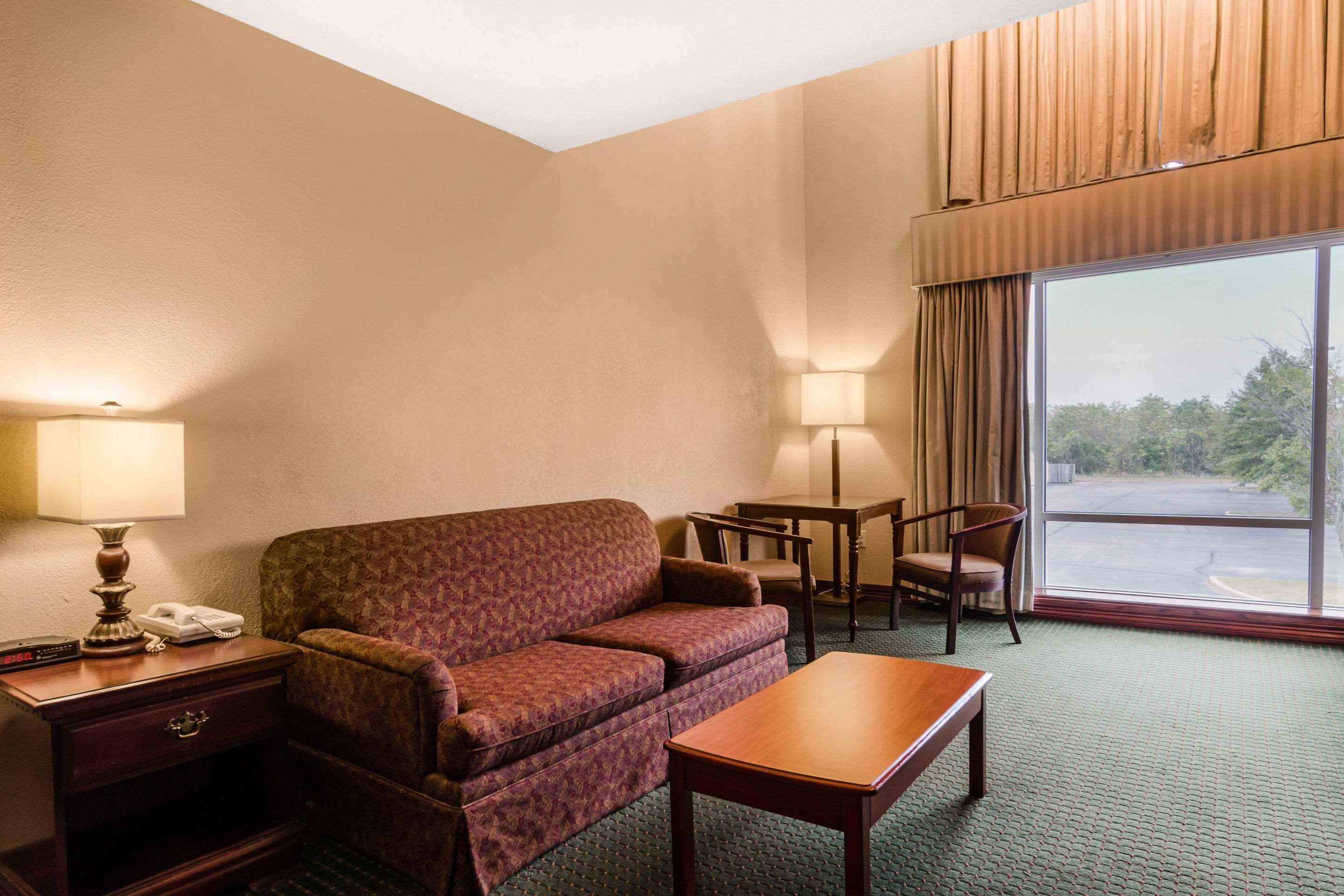 Quality Inn & Suites Carthage Luaran gambar