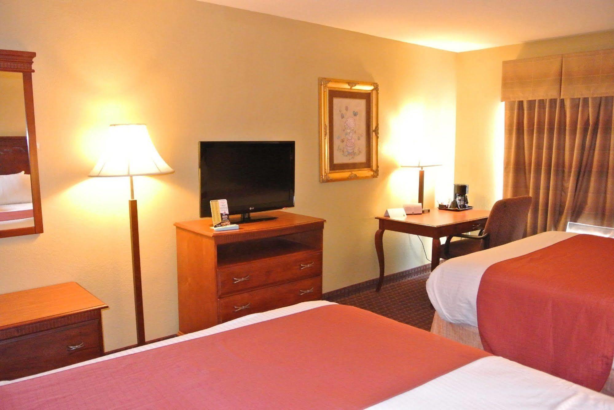 Quality Inn & Suites Carthage Luaran gambar